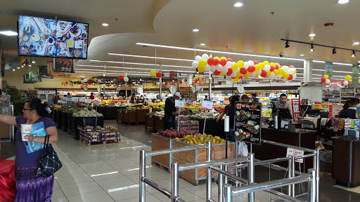 Supermarket «Seafood City Supermarket», reviews and photos, 285 E Orange Ave, Chula Vista, CA 91911, USA