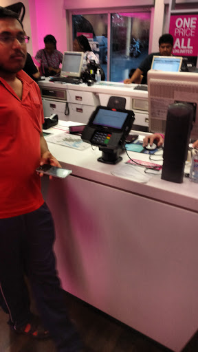 Cell Phone Store «T-Mobile», reviews and photos, 9251 Baltimore National Pike, Ellicott City, MD 21042, USA