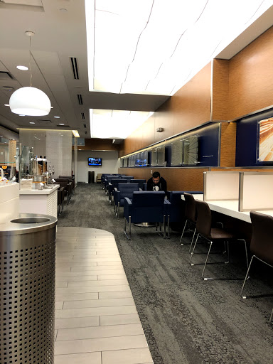 Lounge «Delta Sky Club», reviews and photos, 7800 Col. H. Weir Cook Memorial Dr, Indianapolis, IN 46241, USA