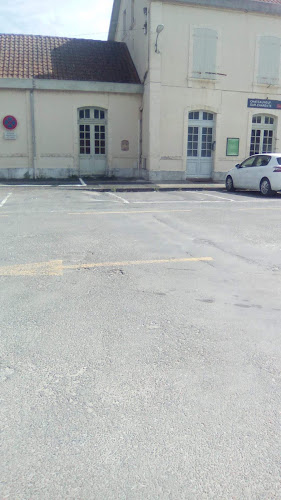 Boutique SNCF à Châteauneuf-sur-Charente