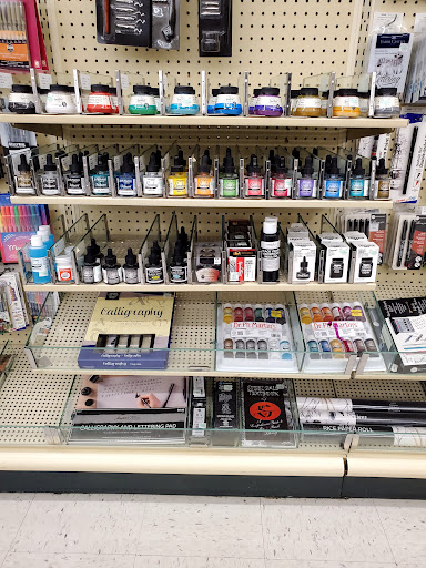 Craft Store «Hobby Lobby», reviews and photos, 255 W Roosevelt Rd, Lombard, IL 60148, USA