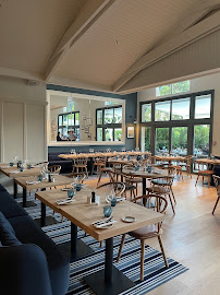 Atmosphère du Restaurant Les Hamptons à Rueil-Malmaison - n°10