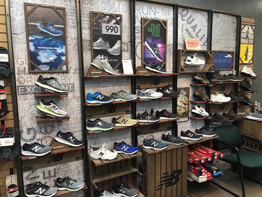 Shoe Store «Haney Shoes», reviews and photos, 6060 Maple St, Omaha, NE 68104, USA