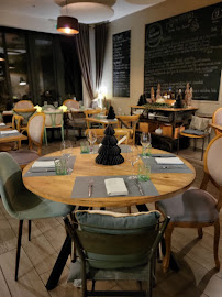 Atmosphère du Côté Saisons restaurant BIB MICHELIN et chambres d'hôtes de charme proche Collioure Laroque des Albères à Laroque-des-Albères - n°17