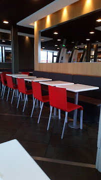 Atmosphère du Restauration rapide McDonald's à Les Abrets en Dauphiné - n°14