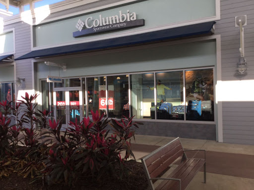 Sportswear Store «Columbia Sportswear Outlet Store at Premium Outlets», reviews and photos, 2300 Grand Cypress Dr #170, Lutz, FL 33559, USA