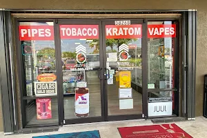 ELEV8ED Vape and Smoke Shop Greenacres: Kratom - Delta 8 - HQD - Fume - RAZ - Mellow Fellow - Feel Free - MIT - OPMS - THC image