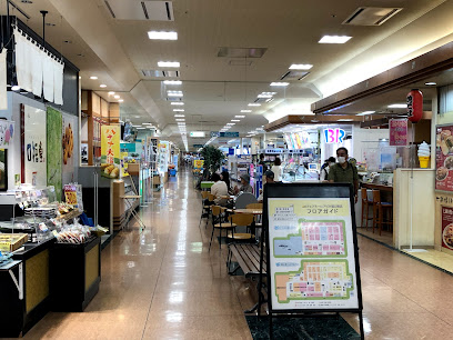 アピタ富山東店