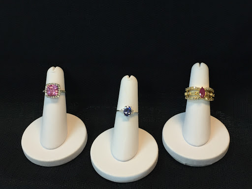 Pawn Shop «Portman Jewelry & Pawn», reviews and photos, 602 State St, New Albany, IN 47150, USA