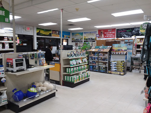 Pet Supply Store «Grand Traverse Pet Supply», reviews and photos, 1185 W South Airport Rd, Traverse City, MI 49686, USA