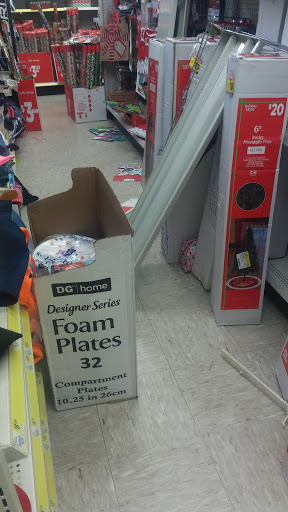 Discount Store «Dollar General», reviews and photos, 17 E State St, Quarryville, PA 17566, USA