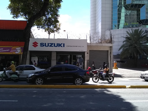 SUZUKI