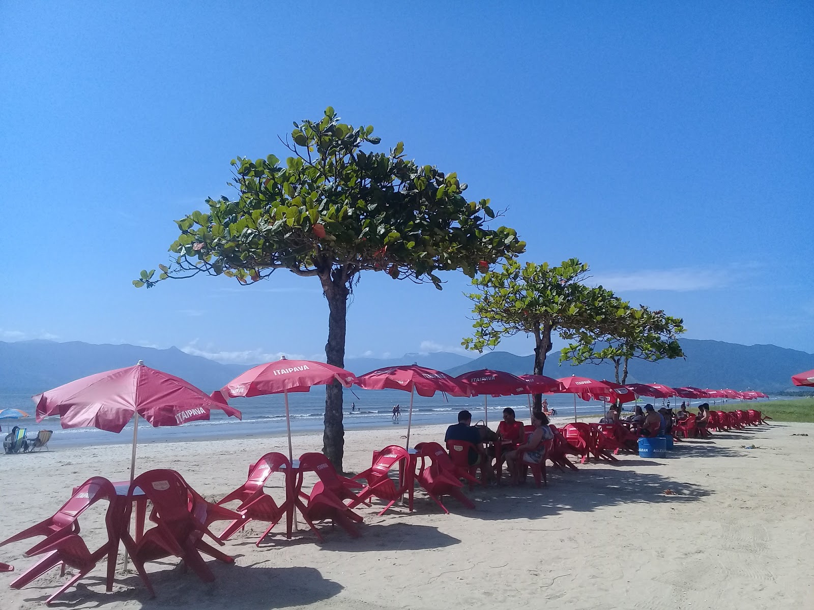 Foto van Praia Das Palmeiras - populaire plek onder ontspanningskenners