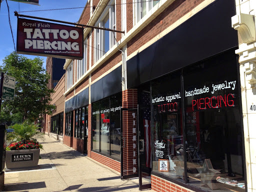Tattoo Shop «Royal Flesh Tattoo and Piercing», reviews and photos, 4005 N Broadway St, Chicago, IL 60613, USA