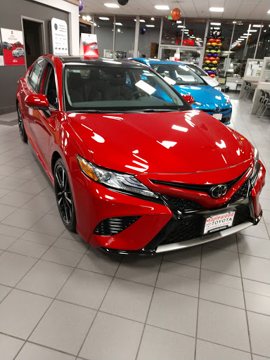 Toyota Dealer «Maplewood Toyota», reviews and photos, 2873 Maplewood Dr, Maplewood, MN 55109, USA