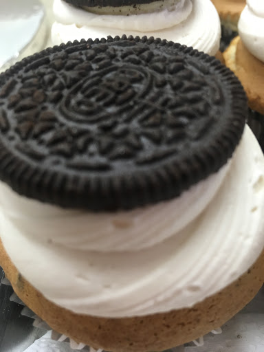 Bakery «LiVay Sweet Shop Plainfield», reviews and photos, 104 Watchung Ave, Plainfield, NJ 07060, USA