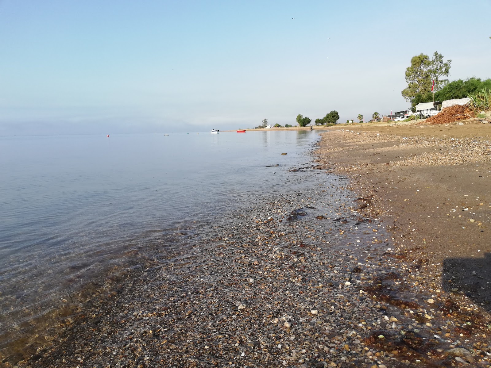 Foto von Cukurova beach mit beiger sand Oberfläche