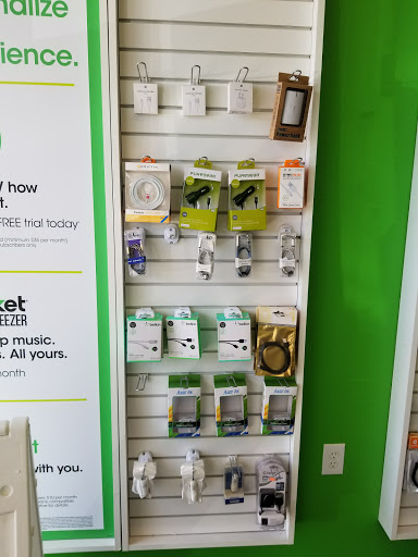 Cell Phone Store «Cricket Wireless Authorized Retailer», reviews and photos, 725 NY-25A, Miller Place, NY 11764, USA