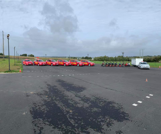 Track Motorcycle Auto-École Ferré à Saint-Thuriau, Morbihan