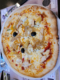 Pizza du Pizzeria Le Rialto à Saint-Savin - n°8