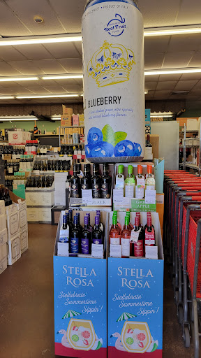 Wine Store «B-21 Fine Wine & Spirits», reviews and photos, 43380 US Hwy 19 N, Tarpon Springs, FL 34689, USA