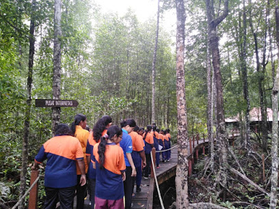 Pusat Eko Pelajaran Hutan Paya Laut Matang