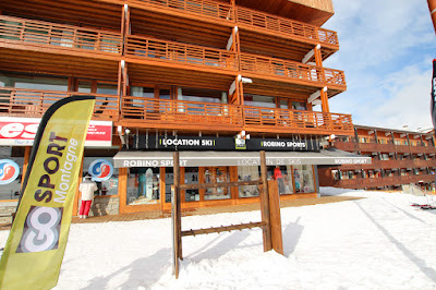 NETSKI / GO SPORT MONTAGNE ROBINO SPORTS à La Plagne-Tarentaise