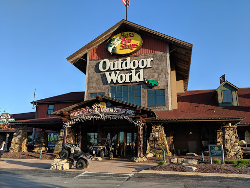 Bass Pro Shops, 6425 Daniel Burnham Dr, Portage, IN 46368, USA, 