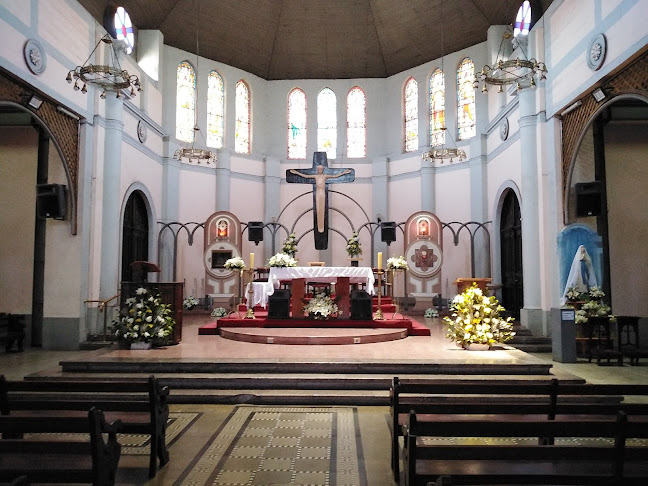 Parroquia San Miguel Arcángel, Marianistas