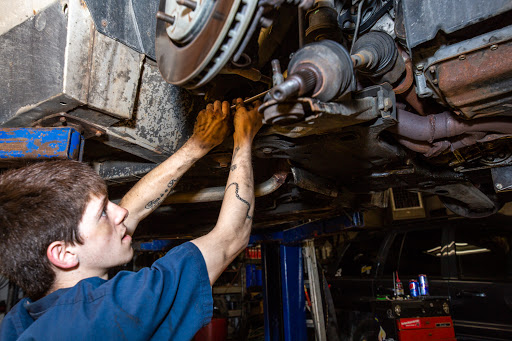 Auto Repair Shop «KJI Auto Repair», reviews and photos, 1403 Plainfield Rd, Joliet, IL 60435, USA