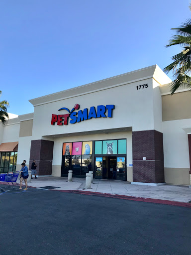 Pet Supply Store «PetSmart», reviews and photos, 1775 Alameda St, Compton, CA 90220, USA