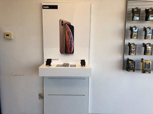 Cell Phone Store «Verizon Authorized Retailer - A Wireless», reviews and photos, 2936 Grant Line Rd, New Albany, IN 47150, USA