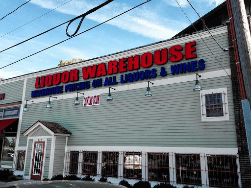 Liquor Warehouse Syracuse, 814 N State St, Syracuse, NY 13208, USA, 