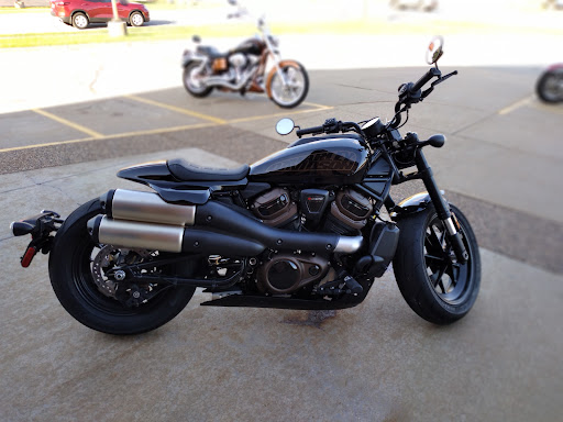 Harley-Davidson Dealer «LaCrosse Area Harley-Davidson», reviews and photos, 1116 Oak Forest Dr, Onalaska, WI 54650, USA
