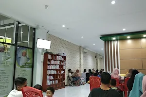 Apotek Surabaya image