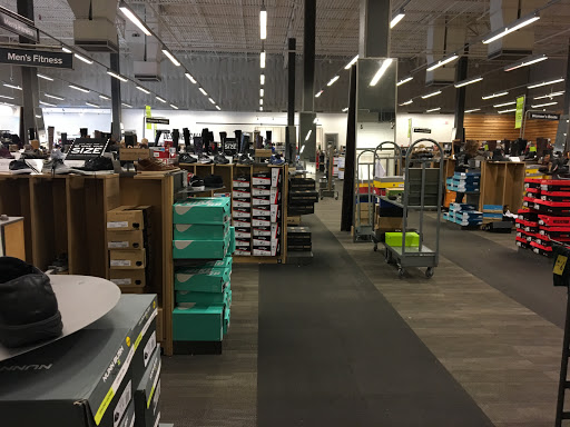 Shoe Store «DSW Designer Shoe Warehouse», reviews and photos, 300 Commons Way, Bridgewater, NJ 08807, USA