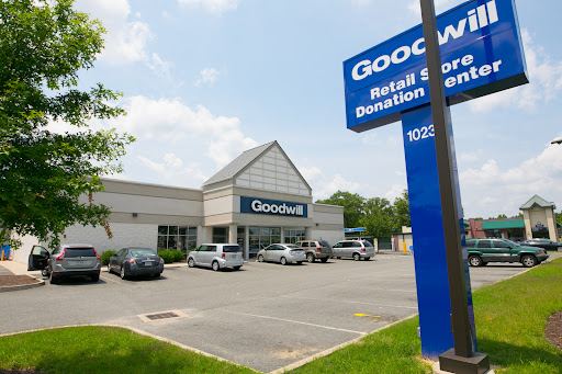 Thrift Store «Goodwill Virginia Center Retail Store», reviews and photos, 10231 Washington Hwy, Glen Allen, VA 23059, USA