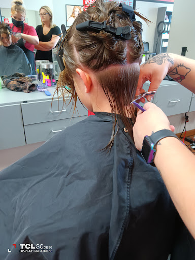 Hair Salon «Cost Cutters», reviews and photos, Cost Cutters, 392 Cox Creek Pkwy, Florence, AL 35630, USA