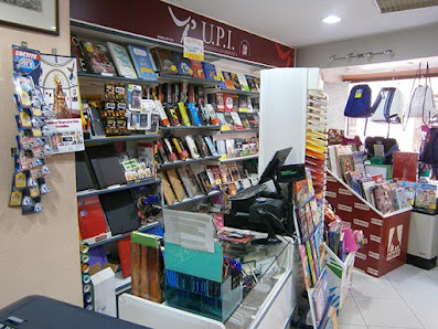 Papelería Librería Carlos C. Sta. María, 25, 47100 Tordesillas, Valladolid, España