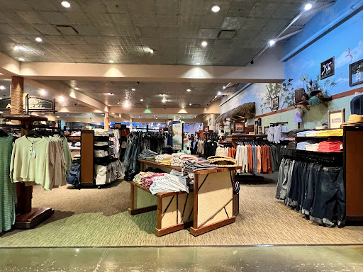 Sporting Goods Store «Bass Pro Shops», reviews and photos, 10040 Gulf Center Dr, Fort Myers, FL 33913, USA