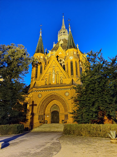Recenze na Kostel Navštívení Panny Marie v Břeclav - Kostel
