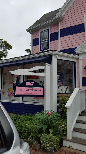 Clothing Store «Vineyard Vines», reviews and photos, 56 Narragansett Ave, Oak Bluffs, MA 02557, USA