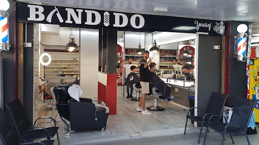 Bandido barber shop Av. Tomás Roca Bosch Centro comercial puerto rico Fase 2, Local 1034, 35130 Puerto Rico de Gran Canaria, Las Palmas, España