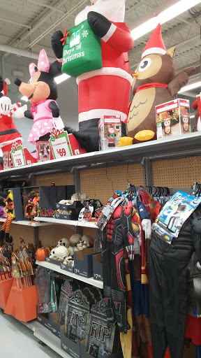 Discount Store «Walmart», reviews and photos, 120 Commercial Pkwy, Branford, CT 06405, USA
