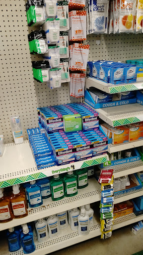 Dollar Store «Dollar Tree», reviews and photos, 646 Stewart Ave, Garden City, NY 11530, USA