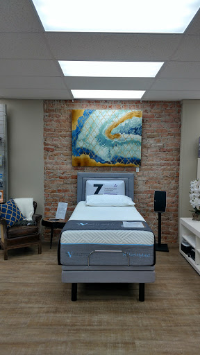 Electronics Store «Deep Water Electronics», reviews and photos, 131 E Woodin Ave, Chelan, WA 98816, USA