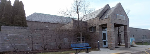 Community Center «The Harry& Rose Samson Family Jewish Community Center», reviews and photos, 6255 N Santa Monica Blvd, Milwaukee, WI 53217, USA