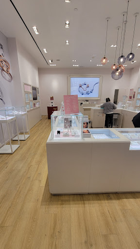 Jewelry Store «Pandora», reviews and photos, 1101 Melbourne Rd, Hurst, TX 76053, USA