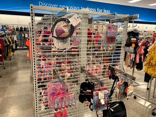Clothing Store «Ross Dress for Less», reviews and photos, 15301 Manchester Rd, Ballwin, MO 63011, USA