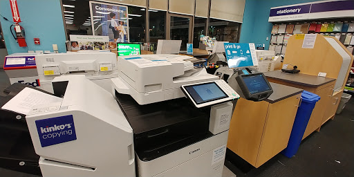 Print Shop «FedEx Office Print & Ship Center», reviews and photos, 935 W Huntington Dr, Monrovia, CA 91016, USA